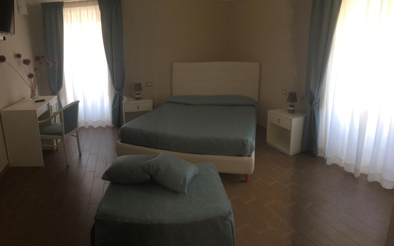 Hotel Sant'Anna Floresta エクステリア 写真